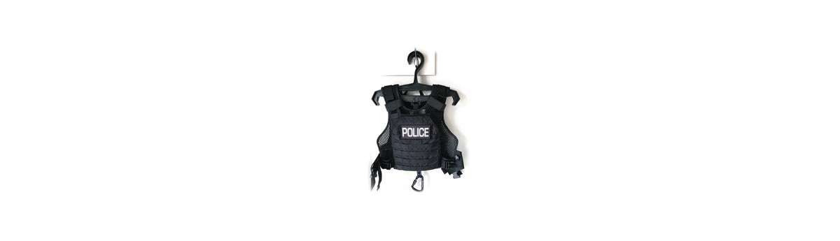 http://www.militaur.com/cdn/shop/collections/Hanger_with_Ventilation_Vest_1200x630.jpg?v=1593904842