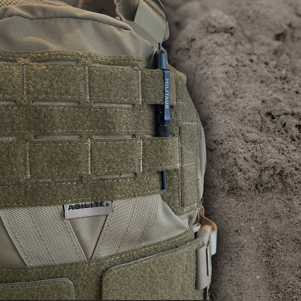 militaur handcuff key in molle